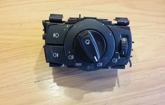 BMW 1 E81 E87 Light switch 693279204