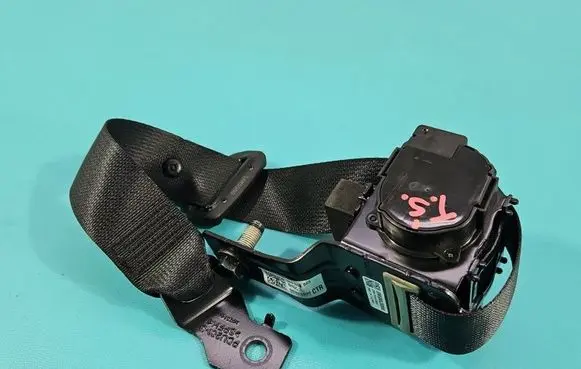 Hyundai Elantra VII Middle seatbelt (rear) 89850AA200NNB IMPRK1566820