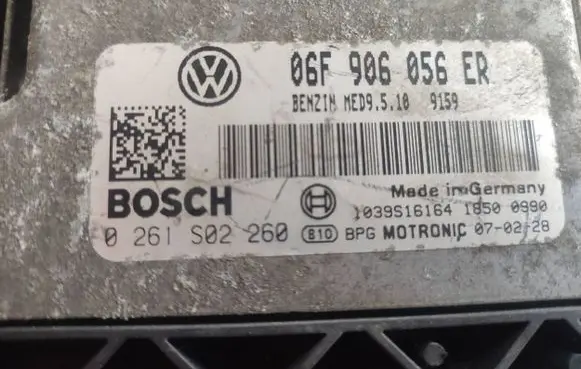 Skoda Octavia Mk2 (1Z) Engine control unit/module 06F906056ER 1039S16164 0261S02260