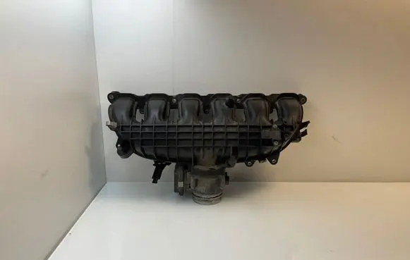BMW 3 F30 F35 F31 Intake manifold 7576911 10991213 12073000662