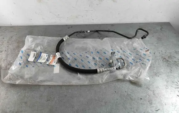 Power steering hose/pipe/line