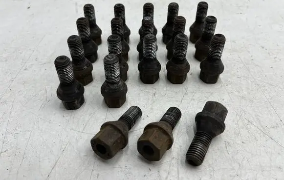 Opel Zafira C Nuts/bolts 