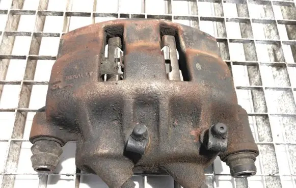 Front brake caliper