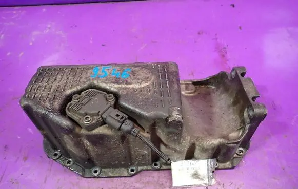 Skoda Octavia Mk2 (1Z) Oil sump 