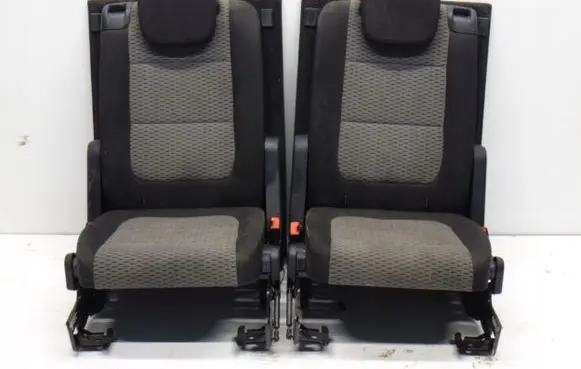 Volkswagen Sharan Third row seats 