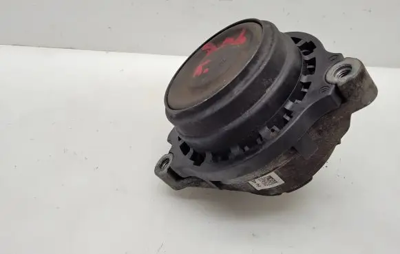 BMW 1 F20 F21 Engine mount bracket 678765704 6787657
