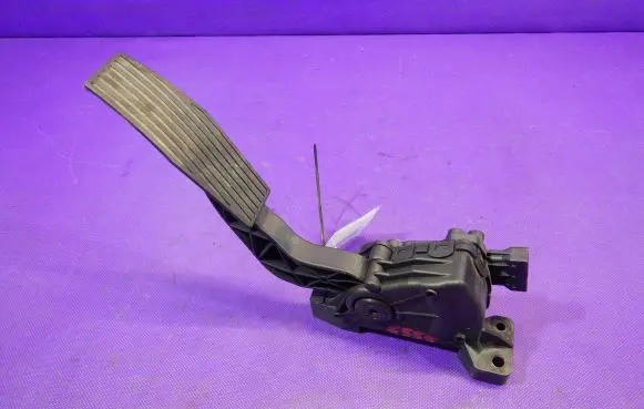 Opel Signum Accelerator throttle pedal 9186725CF