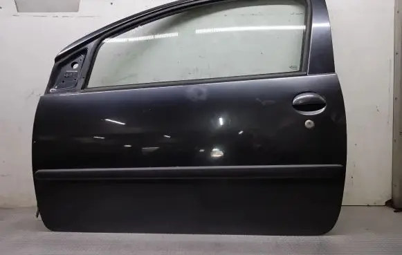 Door (2 Door Coupe)