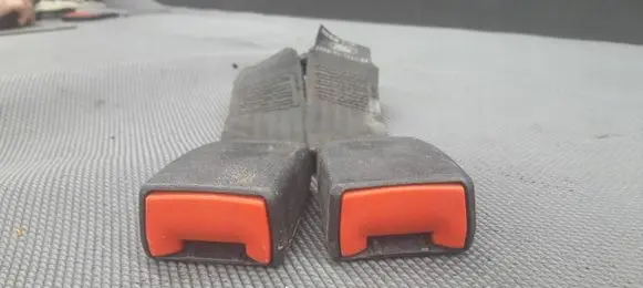 Ford Escort Rear seatbelt buckle