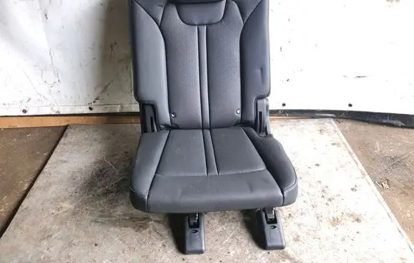 KIA Sorento Rear seat 