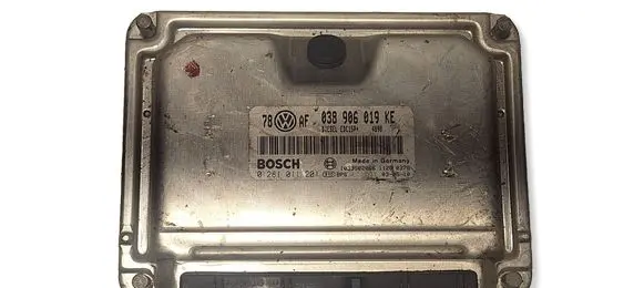 Volkswagen PASSAT B5.5 Engine control unit/module 038906019KE 1039S02066 0281011201