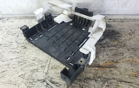 Volvo V70 Other engine bay part 30729835 6G9N17108A 30774930