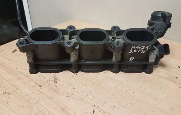 Audi A6 S6 C6 4F Intake manifold 06E133110K