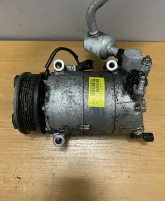Land Rover Evoque I Air conditioning (A/C) compressor (pump) EJ3219D629BC