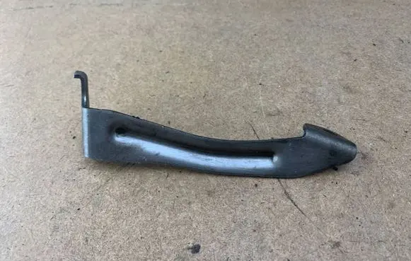 BMW X3 E83 Muffler mount bracket/holder 18207795983 7795983