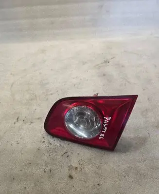 Volkswagen PASSAT B6 Tailgate rear/tail lights 272002