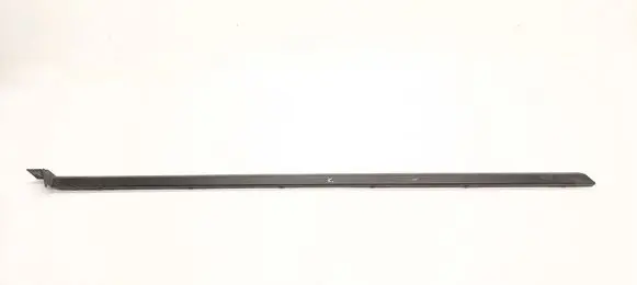 Porsche Cayenne (9Y0 9Y3) Front sill trim cover 7P5853537