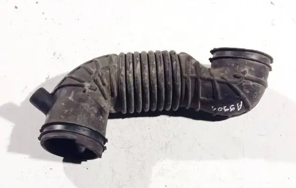 Ford Mondeo Mk III Air intake hose/pipe 1s719c623a 1s71-9c623-a