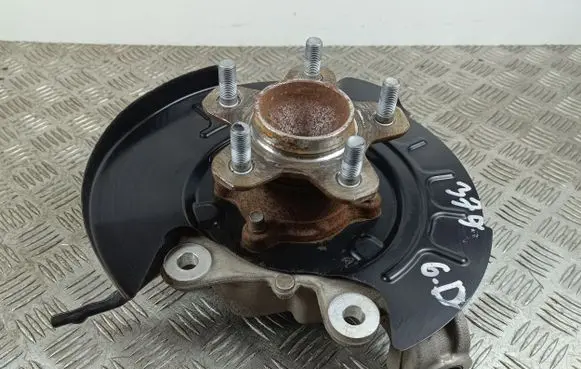 Nissan X-Trail T33 Rear wheel hub