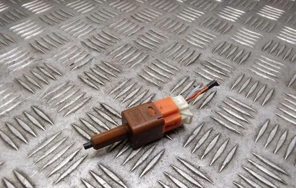 Nissan Qashqai Brake pedal sensor switch