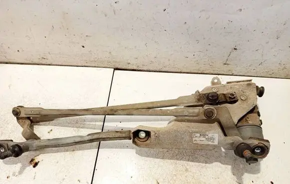 Front wiper linkage and motor