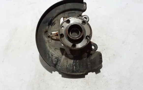 Volvo XC70 Front wheel hub 31277365