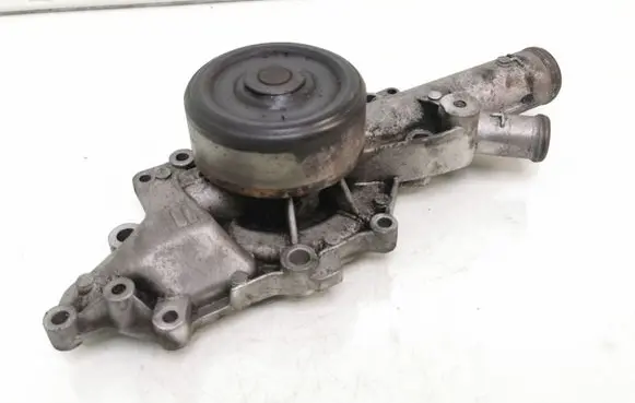 Mercedes-Benz E W211 Water pump
