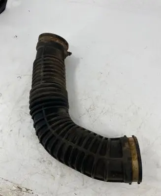 Renault Master III Turbo air intake inlet pipe/hose