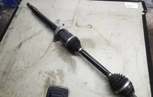 Chrysler Pacifica Front driveshaft 05106254AE