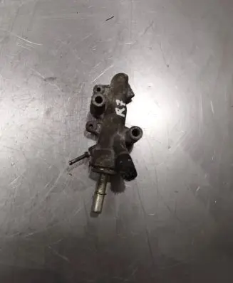 Opel Vectra C Fuel pressure regulator 55188200