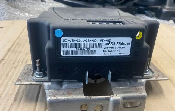 Peugeot 508 Head up display screen 9665356480