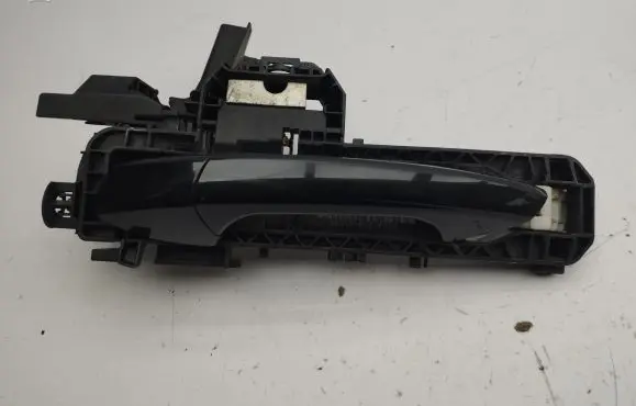 Mercedes-Benz B W246 W242 Front door exterior handle A2047602134