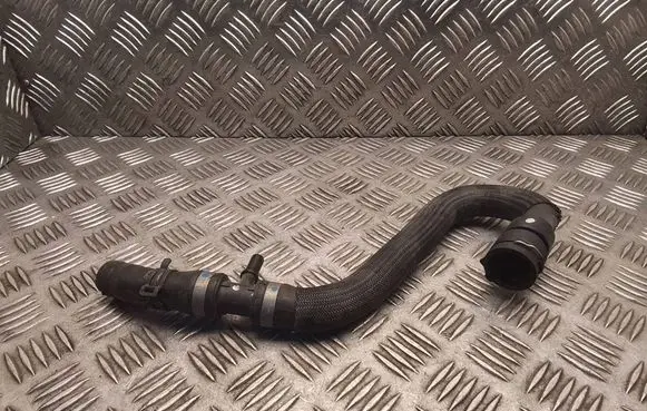Land Rover Discovery Sport Engine coolant pipe/hose s0000379