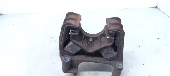 Opel Vectra B Gearbox mount 9049551