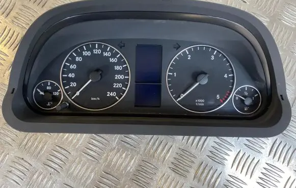 Mercedes-Benz A W169 Speedometer (instrument cluster) A1694400811 A1695408411 A1694421921
