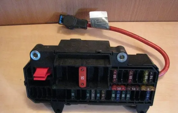 BMW 7 E65 E66 Fuse box set