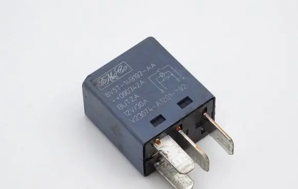 Ford Fiesta Other relay 8V5T14B192AA
