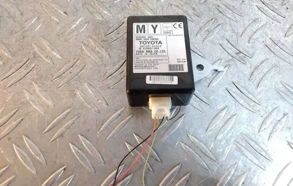 Lexus IS III XE30 Keyless (KESSY) go control unit/module 8974053350