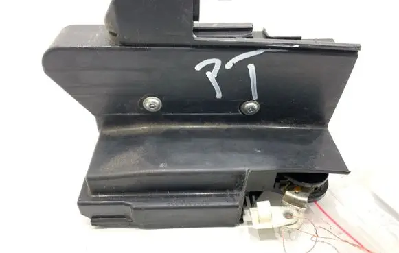 Dacia Duster II Rear door lock 825020888R