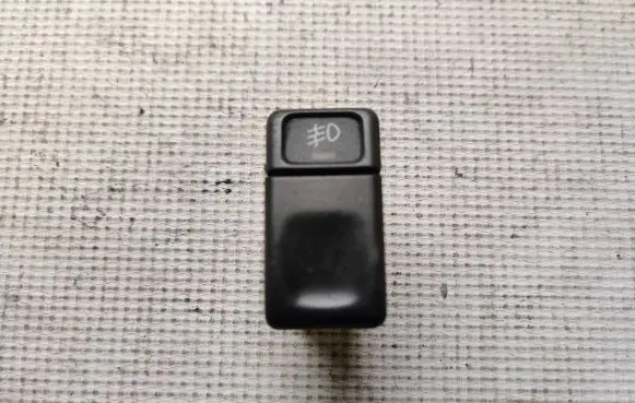Fog light switch