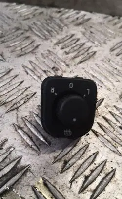 Volkswagen Golf Plus Wing mirror switch 1k0959565h