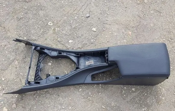 BMW 3 E90 E91 Armrest 7075357
