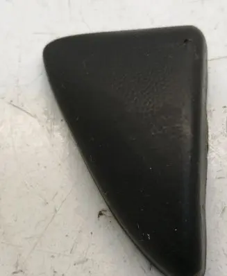 Rear fender molding trim