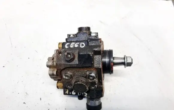 KIA Ceed Fuel injection high pressure pump 331002A420