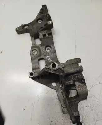 Skoda Octavia Mk3 (5E) Generator/alternator bracket 04L903143B