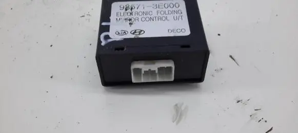 KIA Sorento Wing mirror control module 935713E000 DEC0