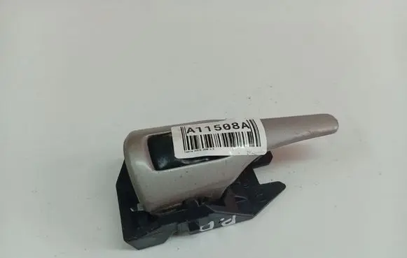 Toyota Auris 150 Front door interior handle