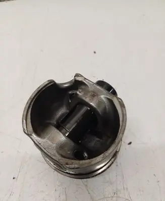 Volkswagen Golf VII Piston 0811W CRL