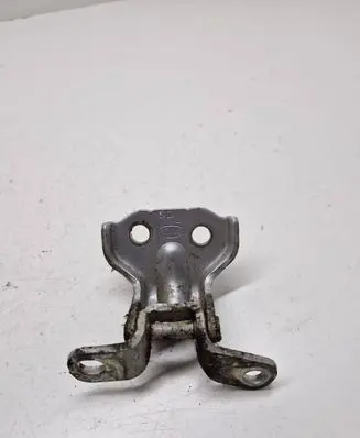 KIA Sorento Rear door upper hinge