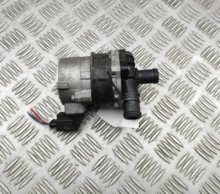 Audi Q7 4M Electric auxiliary coolant/water pump 4M0965567B